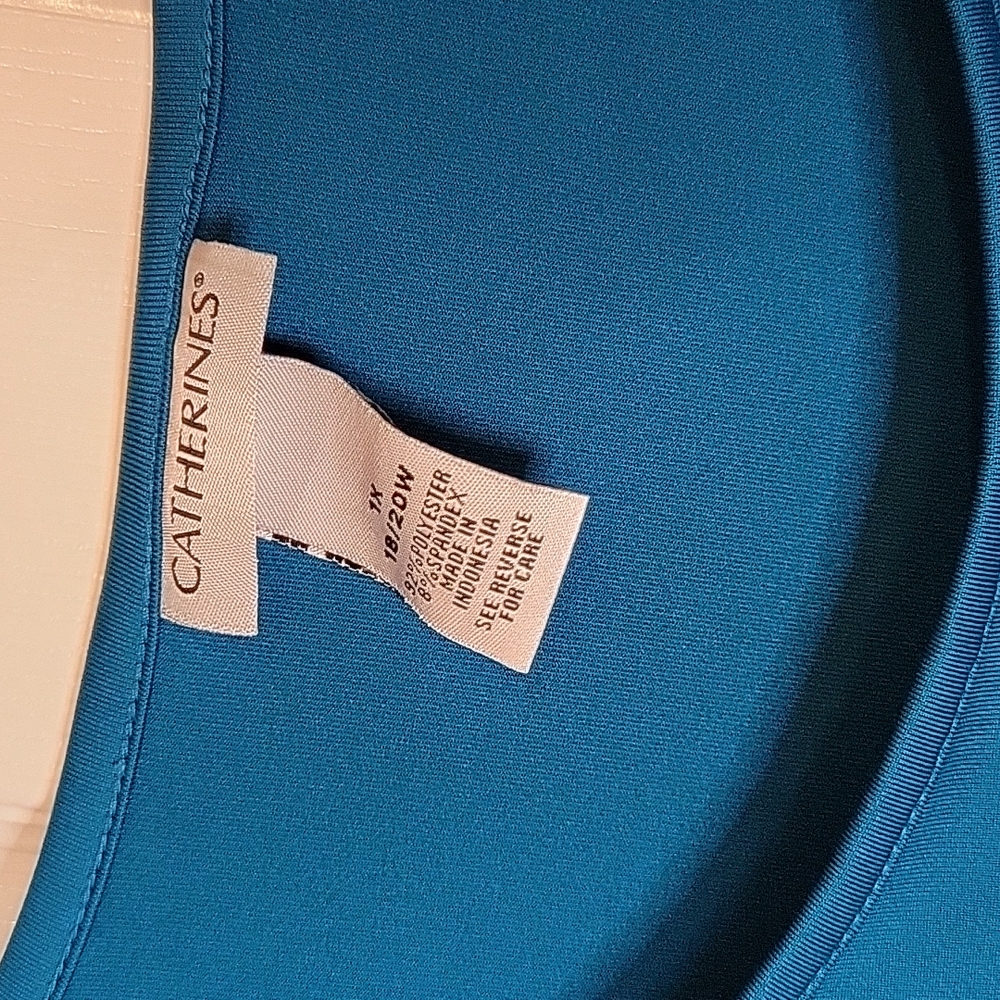 Like New Catherines Rich Teal Blue Sleeveless Tank Top 1X - Picture 2 of 3